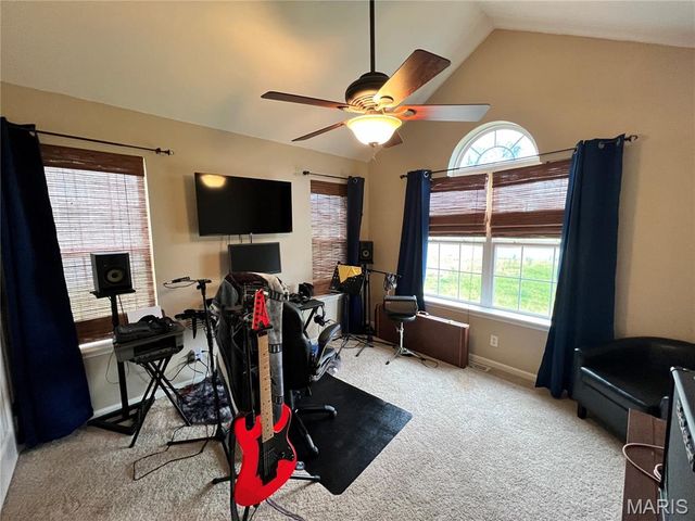 104 La Vista Drive, Waynesville, MO 65583