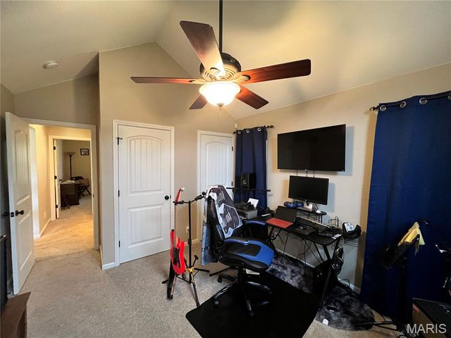 104 La Vista Drive, Waynesville, MO 65583