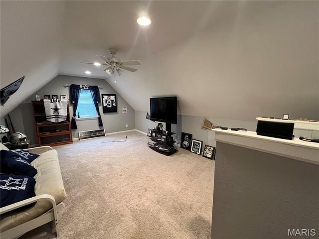 104 La Vista Drive, Waynesville, MO 65583