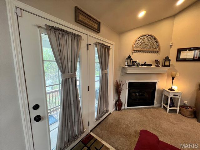 104 La Vista Drive, Waynesville, MO 65583