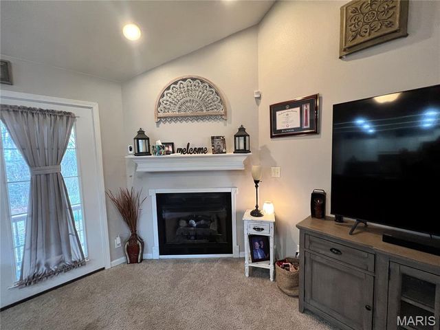 104 La Vista Drive, Waynesville, MO 65583