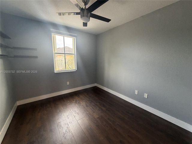 16537 SW 78th Ter ., Miami, FL 33193