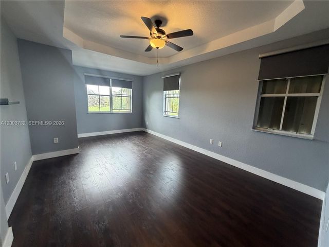 16537 SW 78th Ter ., Miami, FL 33193