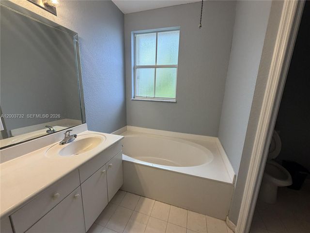 16537 SW 78th Ter ., Miami, FL 33193