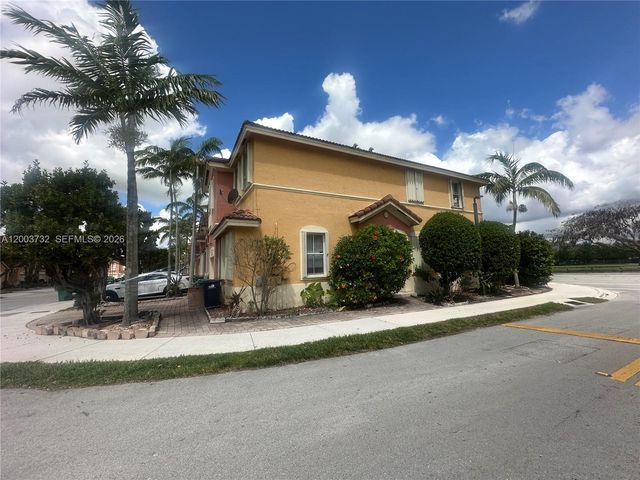 16537 SW 78th Ter ., Miami, FL 33193