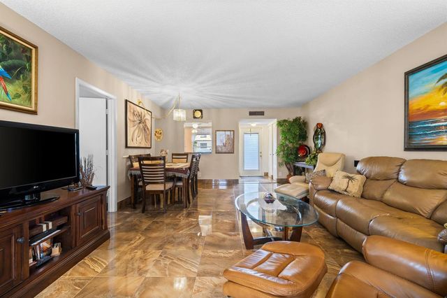 10 Willowbrook Lane 108, Delray Beach, FL 33446