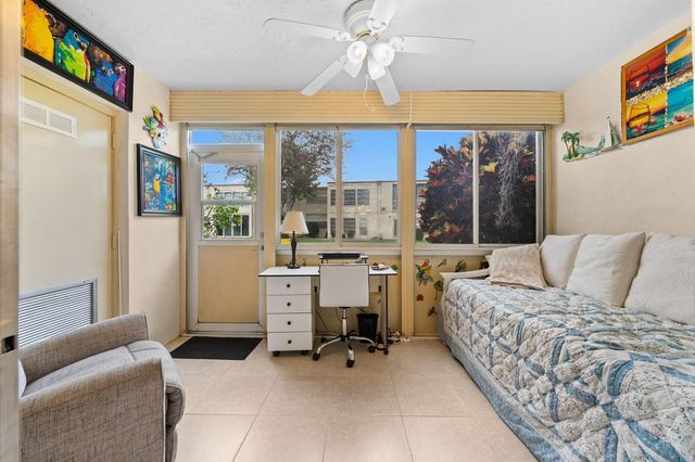 10 Willowbrook Lane 108, Delray Beach, FL 33446