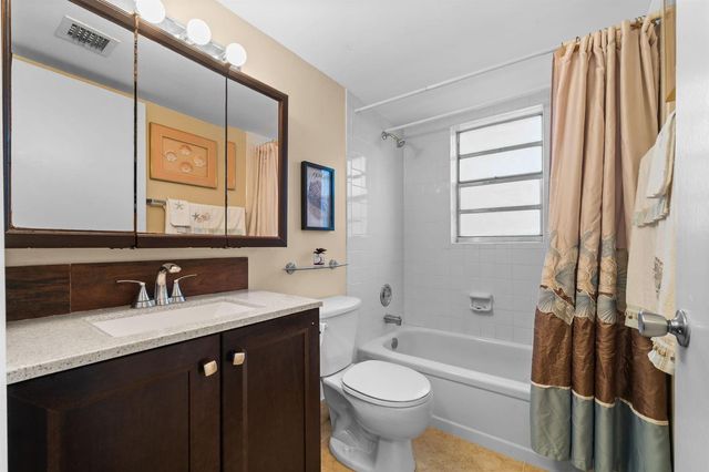 10 Willowbrook Lane 108, Delray Beach, FL 33446