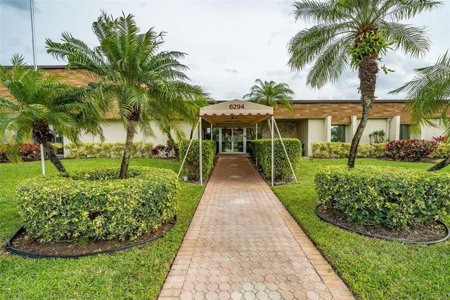 10 Willowbrook Lane 108, Delray Beach, FL 33446