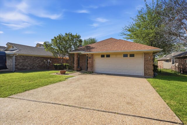 2838 Big Oaks Drive, Garland, TX 75044