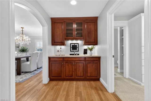 1109 Ditchley RD, Virginia Beach, VA 23451