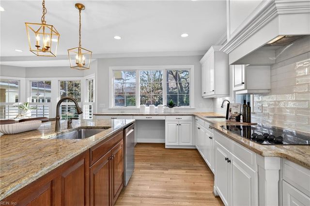 1109 Ditchley RD, Virginia Beach, VA 23451