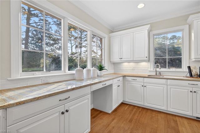 1109 Ditchley RD, Virginia Beach, VA 23451