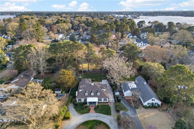 1109 Ditchley RD, Virginia Beach, VA 23451