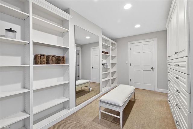 1109 Ditchley RD, Virginia Beach, VA 23451