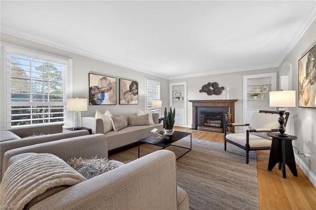 1109 Ditchley RD, Virginia Beach, VA 23451