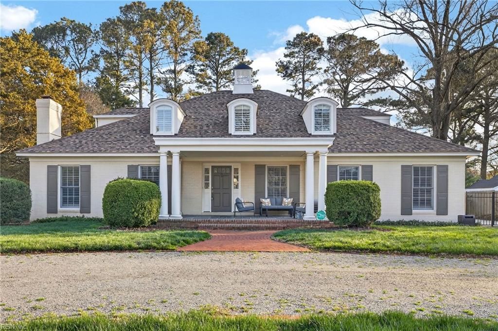 1109 Ditchley RD, Virginia Beach, VA 23451