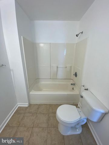 1621 W MONTGOMERY AVE, Philadelphia, PA 19121