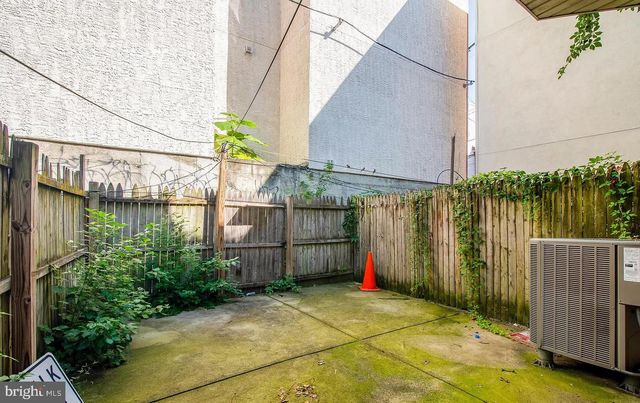 1621 W MONTGOMERY AVE, Philadelphia, PA 19121