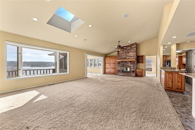 7 Heatherbrooke Lane, Bella Vista, AR 72715