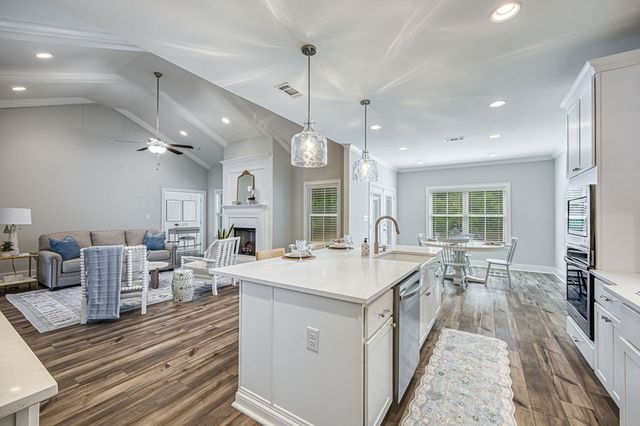 647 Charleston Mills, Midland City, AL 36350