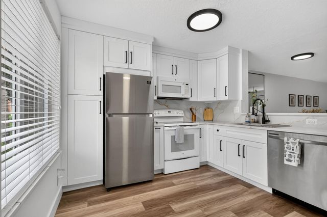 9899 KAMENA Circle, Boynton Beach, FL 33436