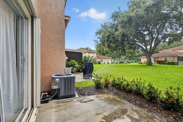 9899 KAMENA Circle, Boynton Beach, FL 33436