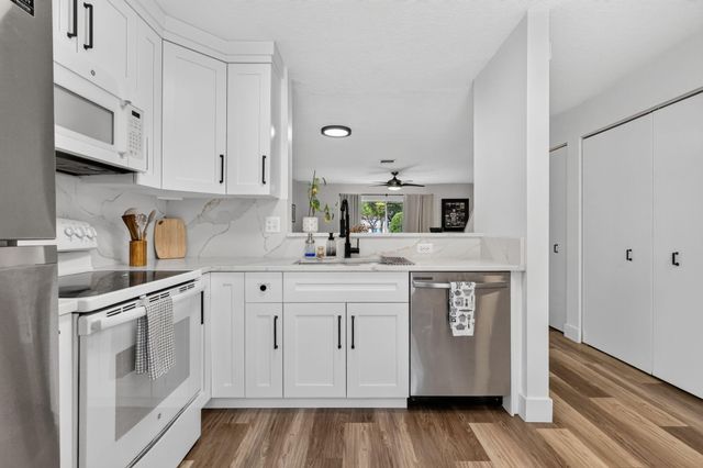 9899 KAMENA Circle, Boynton Beach, FL 33436