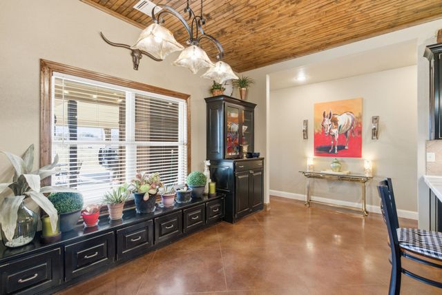 416 N Highway 590, Comanche, TX 76442