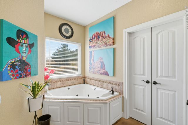 416 N Highway 590, Comanche, TX 76442