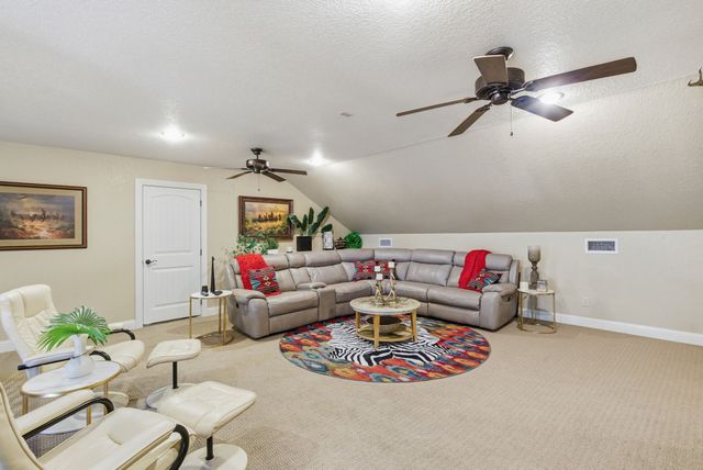 416 N Highway 590, Comanche, TX 76442