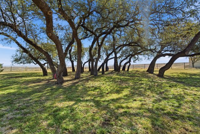 416 N Highway 590, Comanche, TX 76442