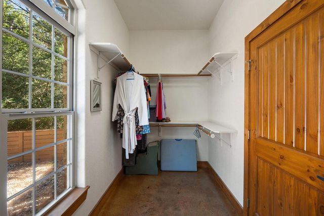 267 Corral RD, Smithville, TX 78957