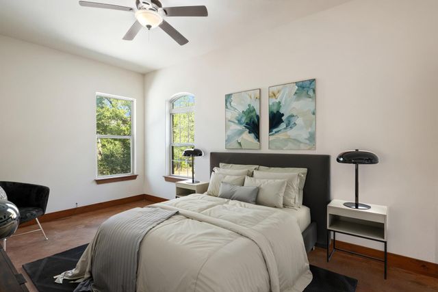 267 Corral RD, Smithville, TX 78957