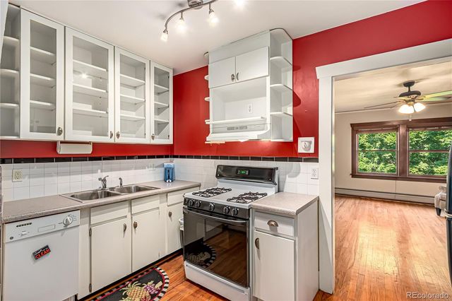 1550 N High Street 4, Denver, CO 80218