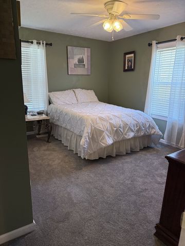 1170 Carey Rd, Hartsville, TN 37074