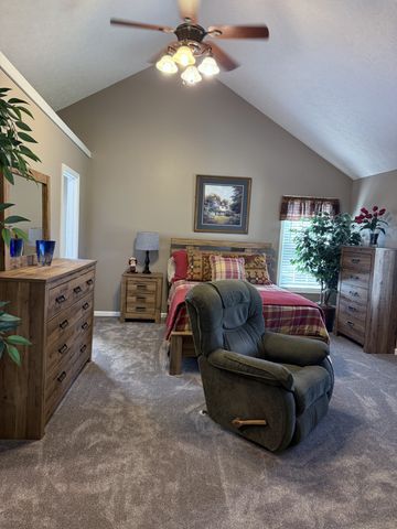 1170 Carey Rd, Hartsville, TN 37074