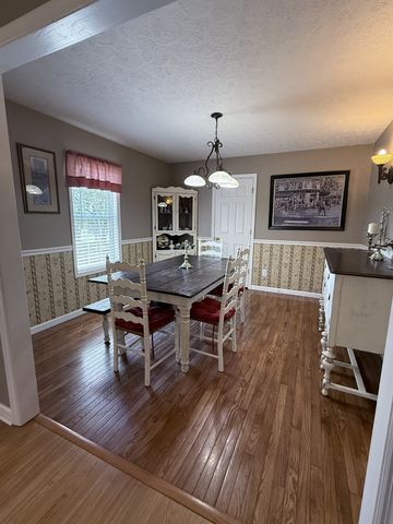 1170 Carey Rd, Hartsville, TN 37074