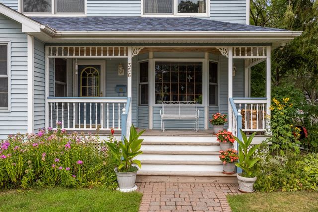 356 Macalester Street, Saint Paul, MN 55105