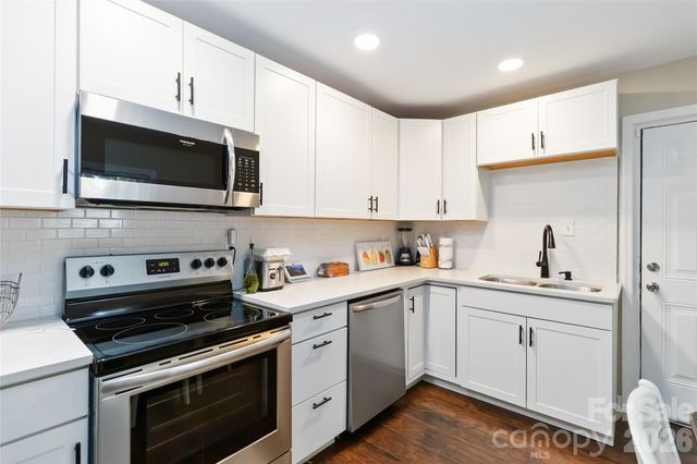 106 Robinson Avenue, Mount Holly, NC 28120