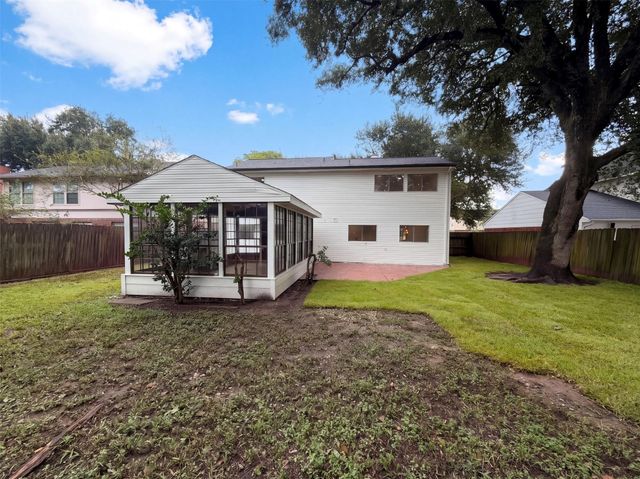 1319 Briarmead Drive, Richmond, TX 77406