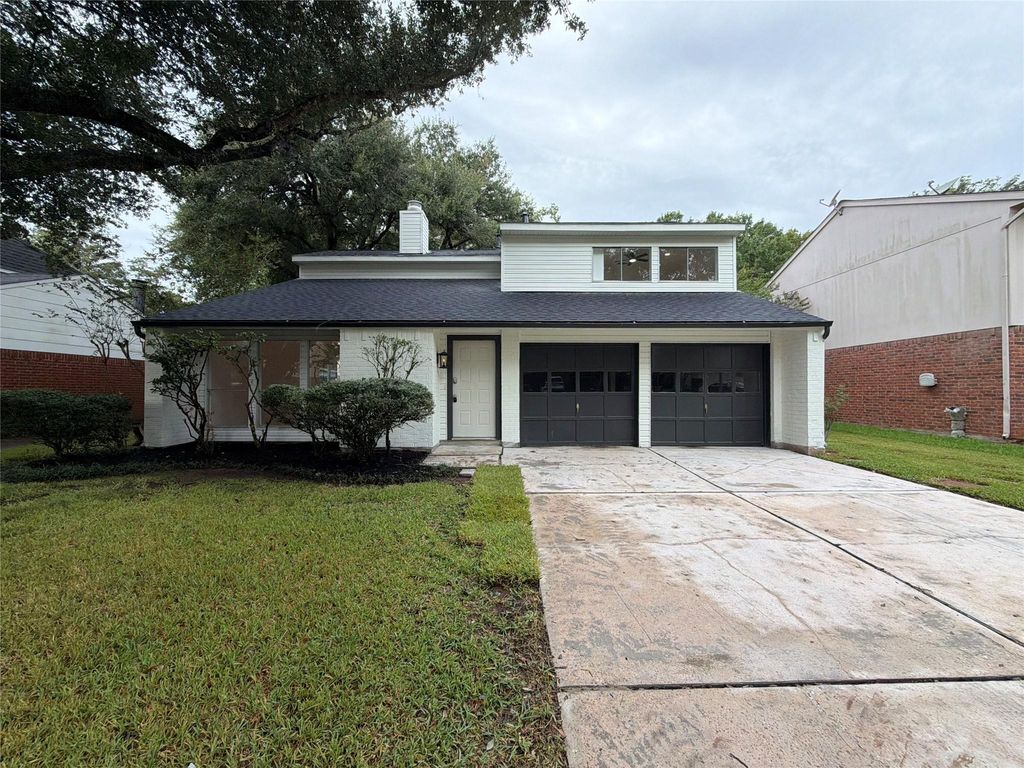 1319 Briarmead Drive, Richmond, TX 77406