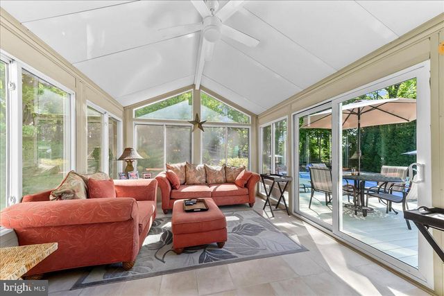 3265 CHARLES GRIFFIN DR, Garnet Valley, PA 19060