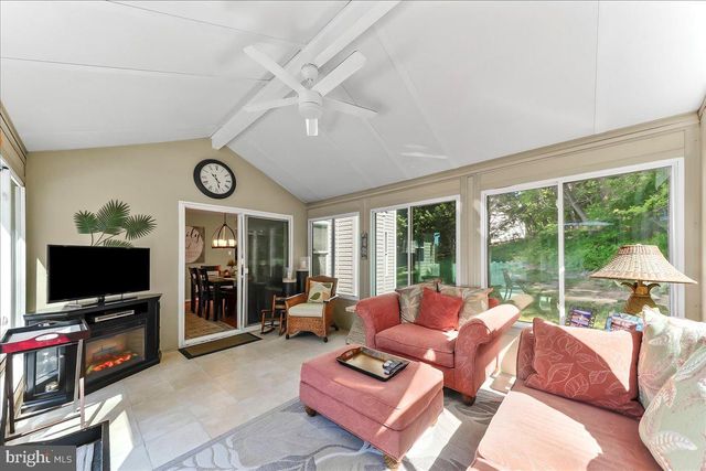 3265 CHARLES GRIFFIN DR, Garnet Valley, PA 19060