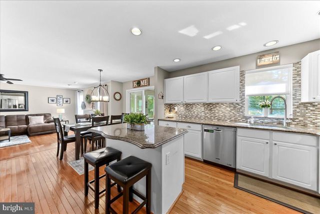 3265 CHARLES GRIFFIN DR, Garnet Valley, PA 19060