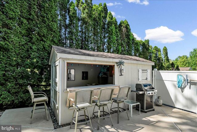 3265 CHARLES GRIFFIN DR, Garnet Valley, PA 19060