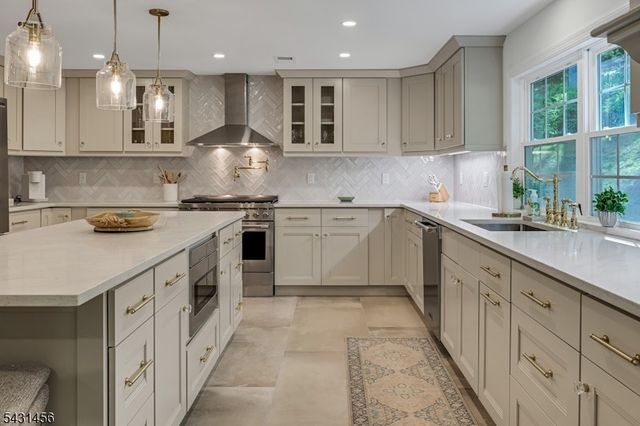 26 Woodland Rd, Mendham Twp., NJ 07926