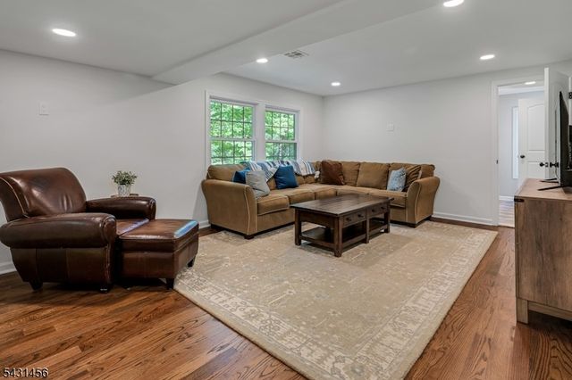 26 Woodland Rd, Mendham Twp., NJ 07926
