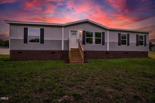 1240 Bloomery Road, Bailey, NC 27807