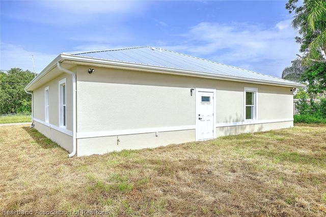 2100 Cleveland Road, Sebring, FL 33870